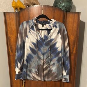 Banana Republic Elegant Blue and Gray Women's Top❤️